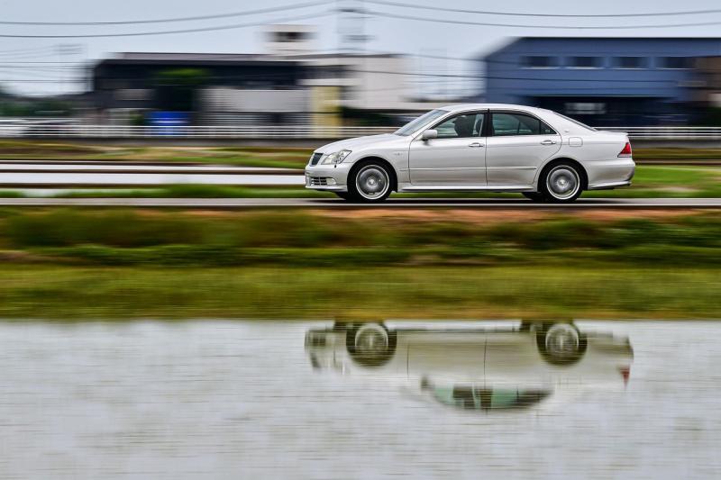 Speeding car
