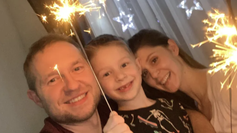 'We need more time together': Fundraiser set up for dad with stage 4 cancer