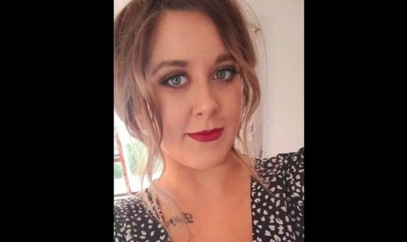 ‘Lost for words’: Tributes pour in for young mother who died after tragic crash