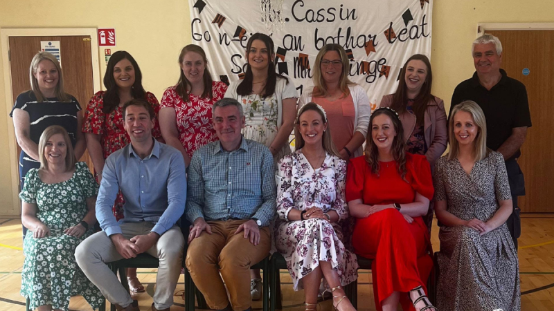 Hundreds gather at Kilkenny national school to say goodbye to retiring principal