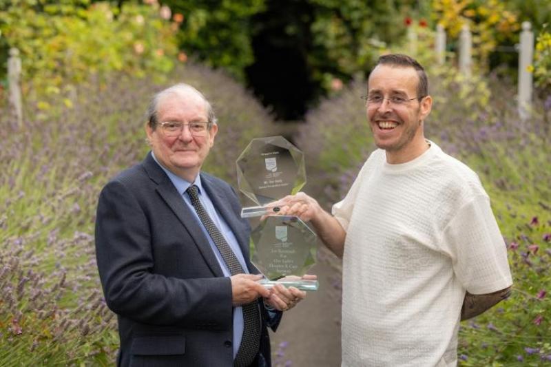 Kilkenny man with colorectal cancer receives Special Recognition Award 