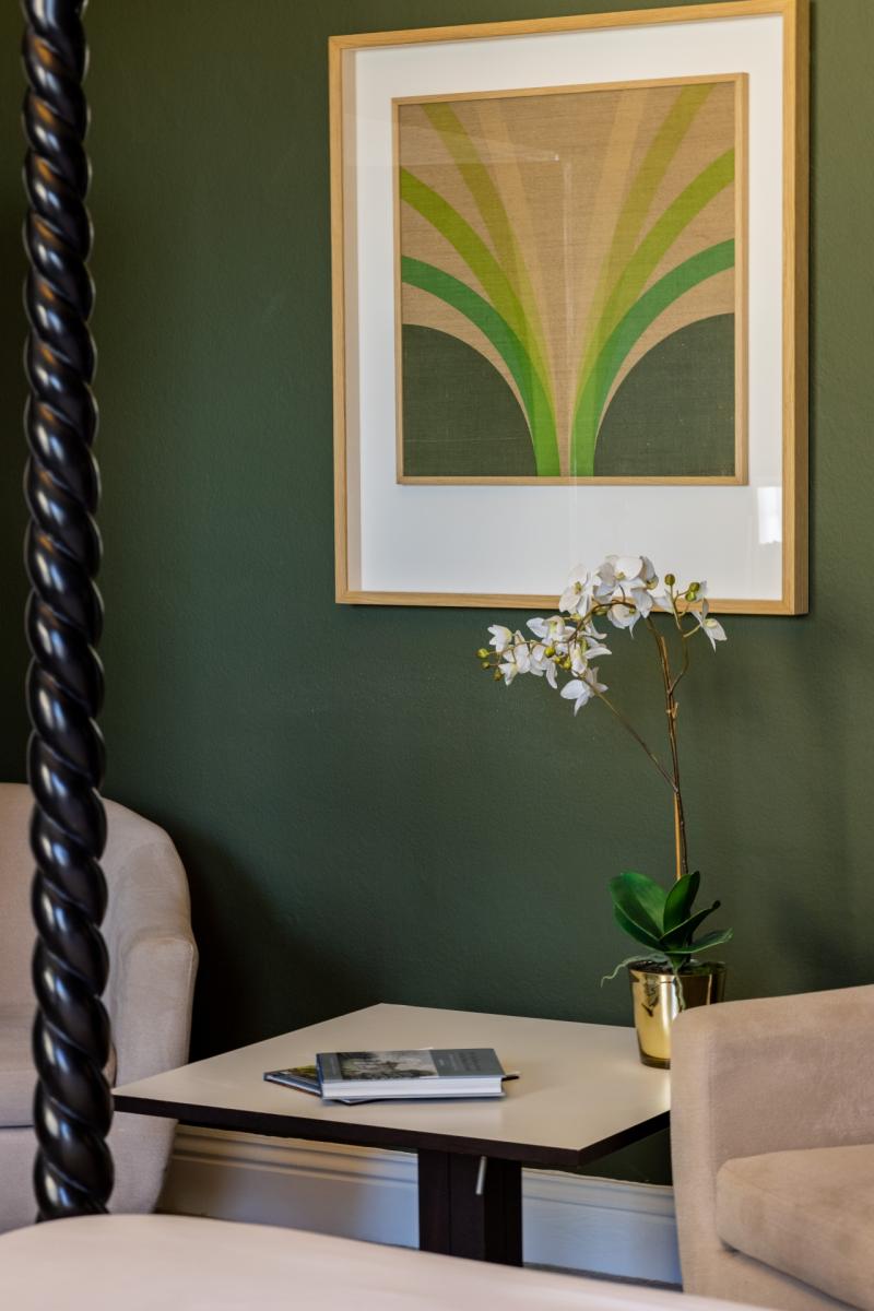 A Tour of the Basil Goulding Art Collection in Kilkenny's Butler House 