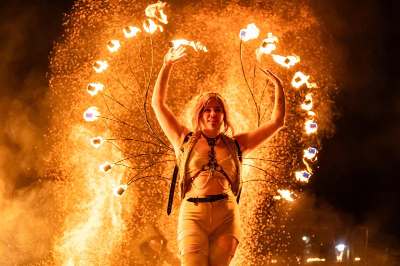 Fiery show to light up Kilkenny Castle at Yulefest