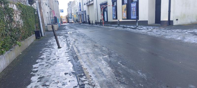 Army called in to help grit footpaths in Kilkenny City