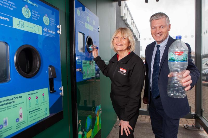 &nbsp;General Manager Glenn Leacy and Susan Leahy at Collins' SuperValu Carrigaline Pic Diane Cusack