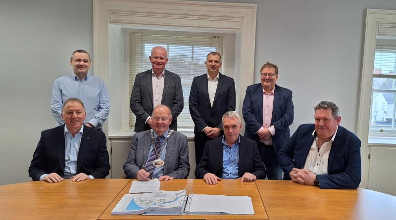 BREAKING: Contract signed to construct brand new park and street in Kilkenny City 