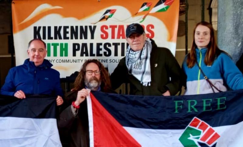 WATCH: Famous Irish singer makes surprise appearance in Kilkenny