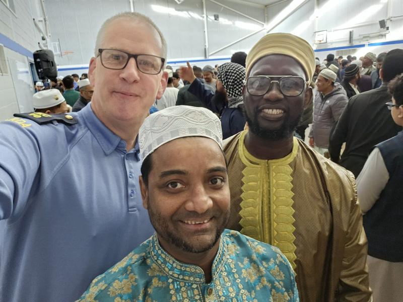 Kilkenny gardaí hit back at online trolls after joining local Muslim celebrations 