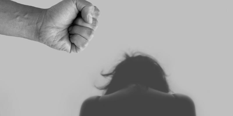 Man jailed for &lsquo;unsettling and frightening&rsquo; attack on woman in her own home