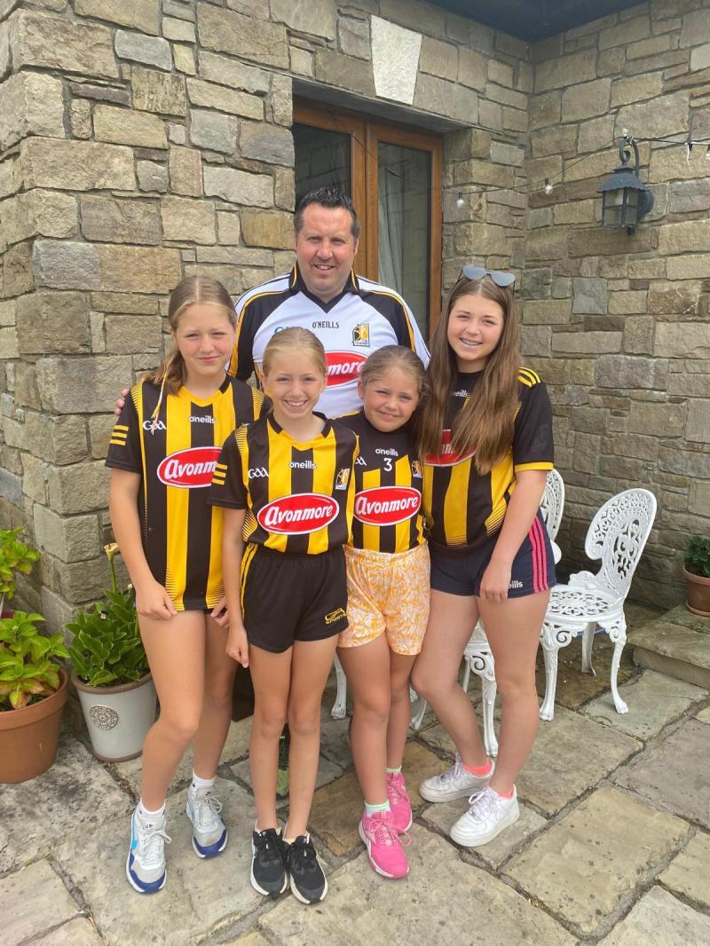 Deputy Peter 'Chap' Cleere with his daughters