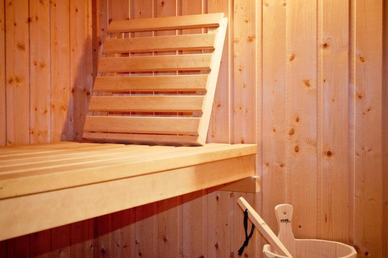 BIG NEWS: Public interest over new Kilkenny sauna really hots up 