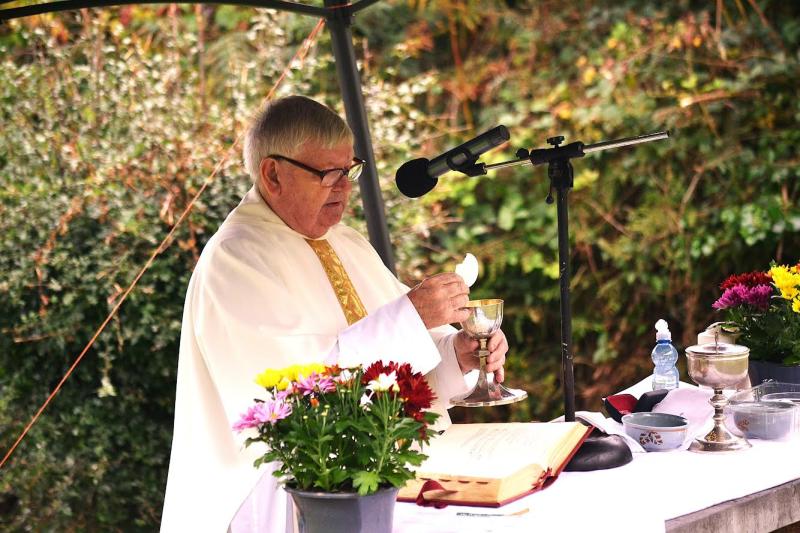 St. Moling celebrated in special mass at ancient Kilkenny site