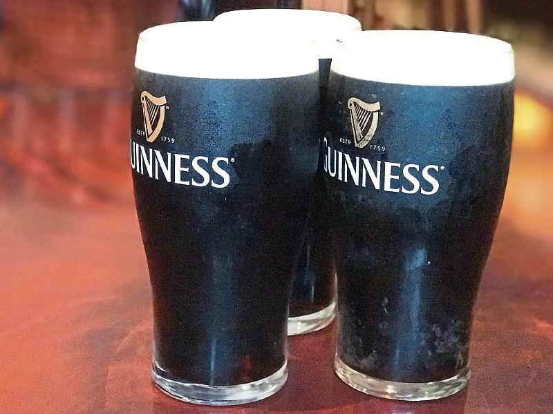 One of the world's most influencial guitarists stops off for a pint in Kilkenny after concert 
