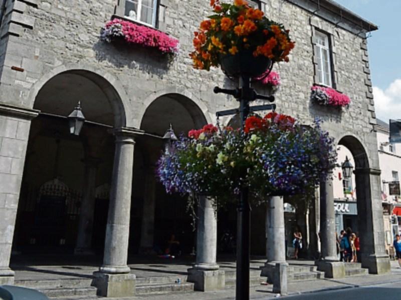 Graig' residents seek assurances over safety &mdash; and urgent repairs