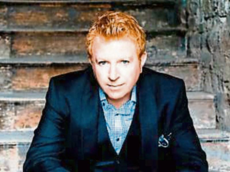 Tommy Fleming on his way to Watergate Kilkenny Live