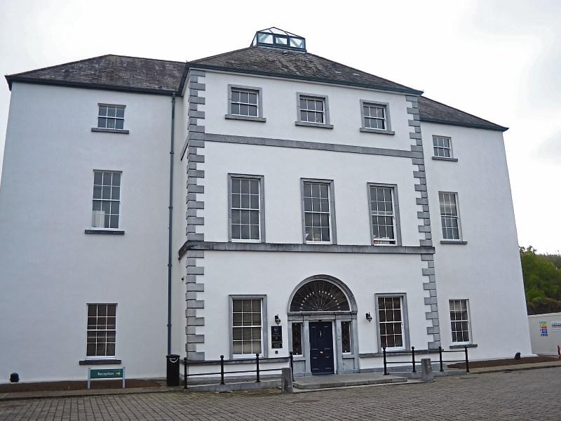COUNTY HALL