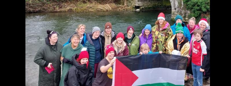Brave Kilkenny swimmers take the plunge for Palestine