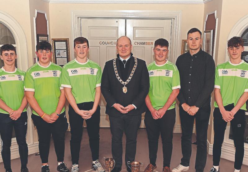 Mayor’s praise for handball aces