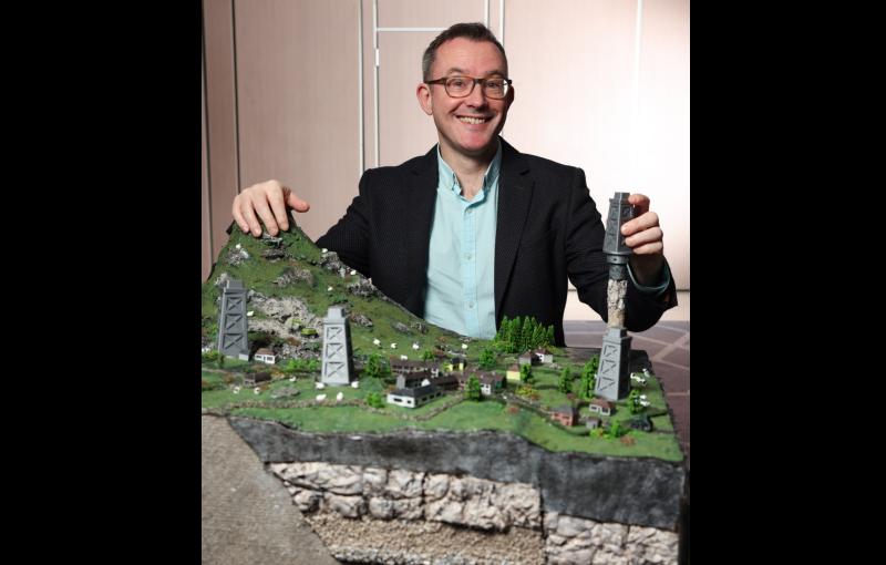 Dr Eoin Holohan
