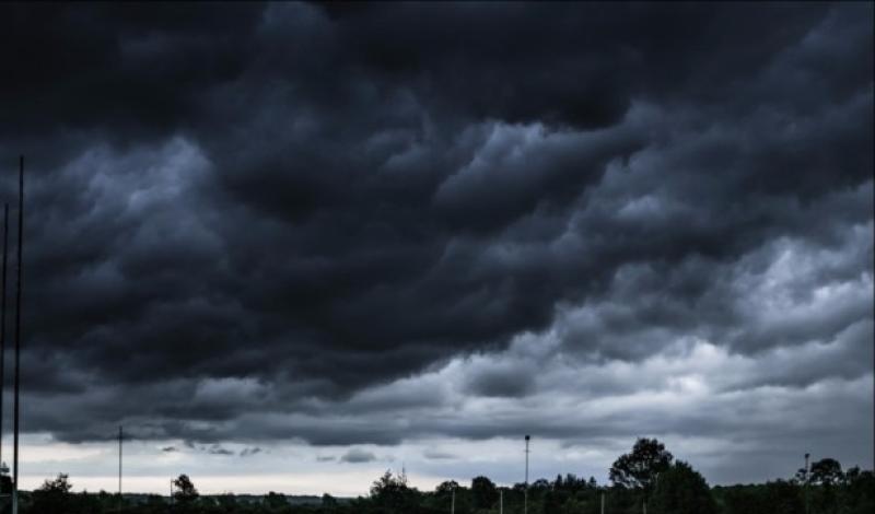 Status Red warning alert in place as storm weather to hit