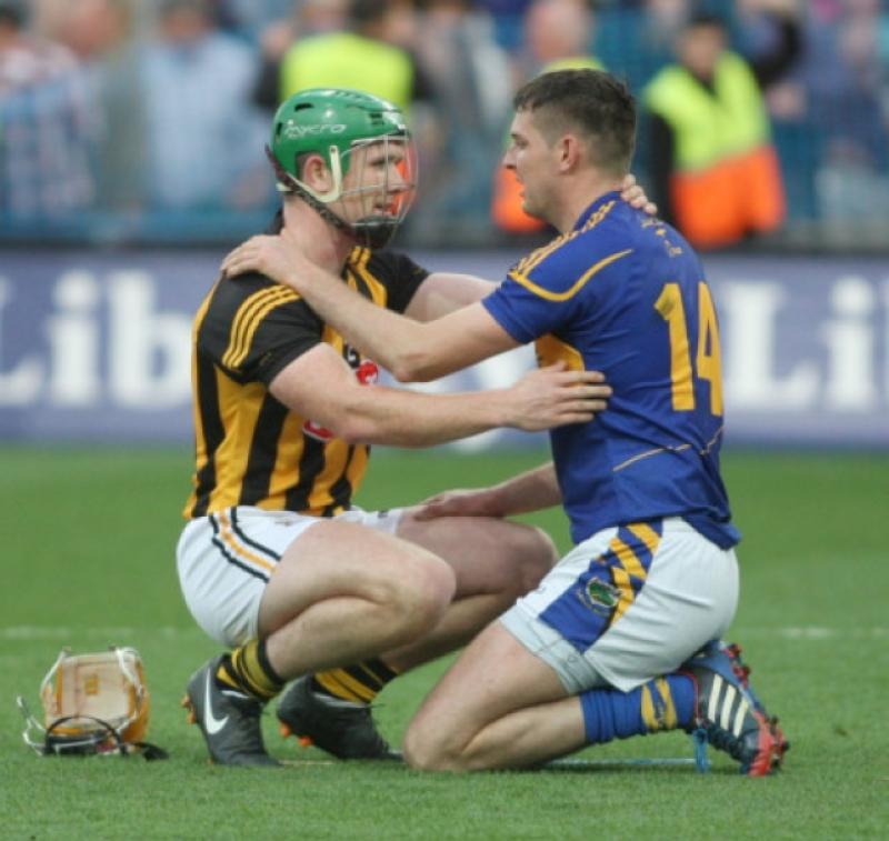 Paul Murphy (Kilkenny) consoles Seamus Callanan (Tipperary) after the Senior Hurling All-Ireland Final in Croke Park.  (Photo: Eoin Hennessy)
