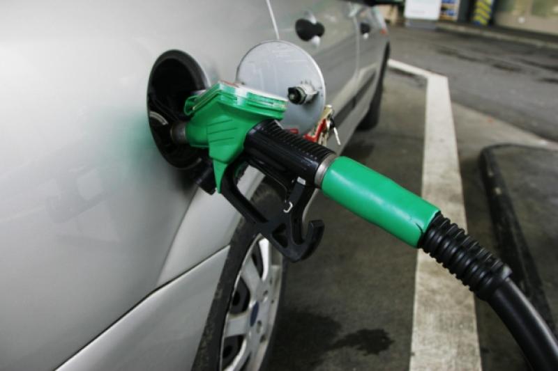 Fuel prices rise for the second month in a row, retailers deny any profiteering
