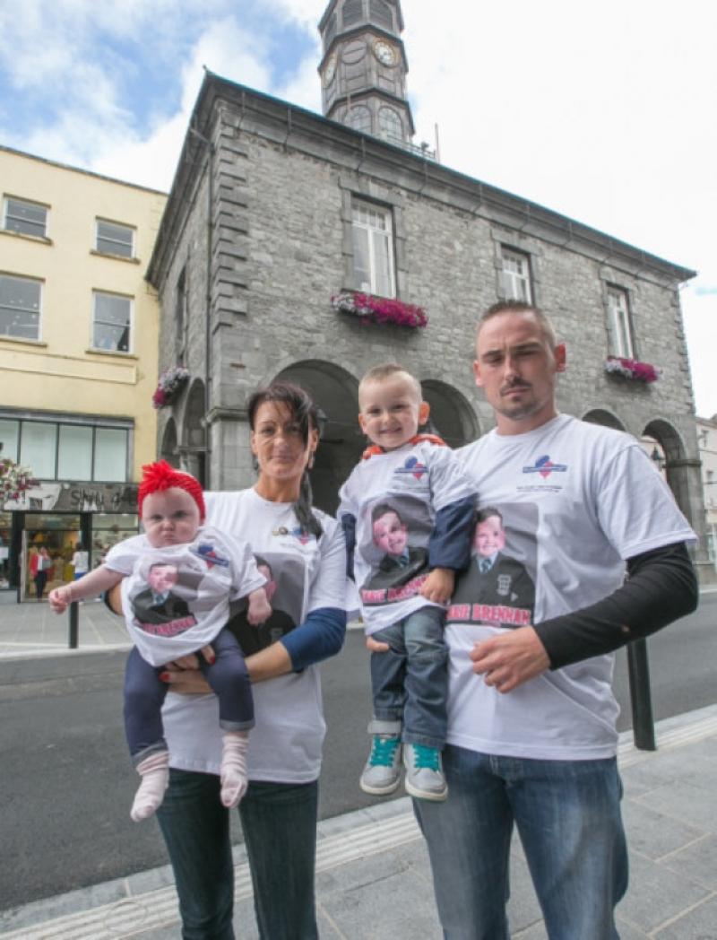 Roseanne and Chris  Brennan with son Kaelem (3) with daughter Savannah (5 months) and Kaelem (3) pictured at City Hall during the start of their road safety campaign. Photo: Pat Moore.