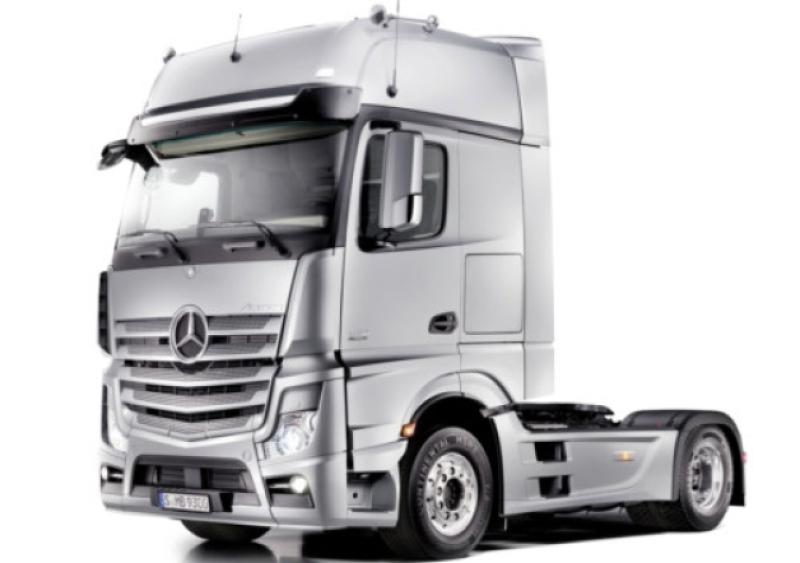 The Mercedes-Benz Actros is "Green Truck 2013".