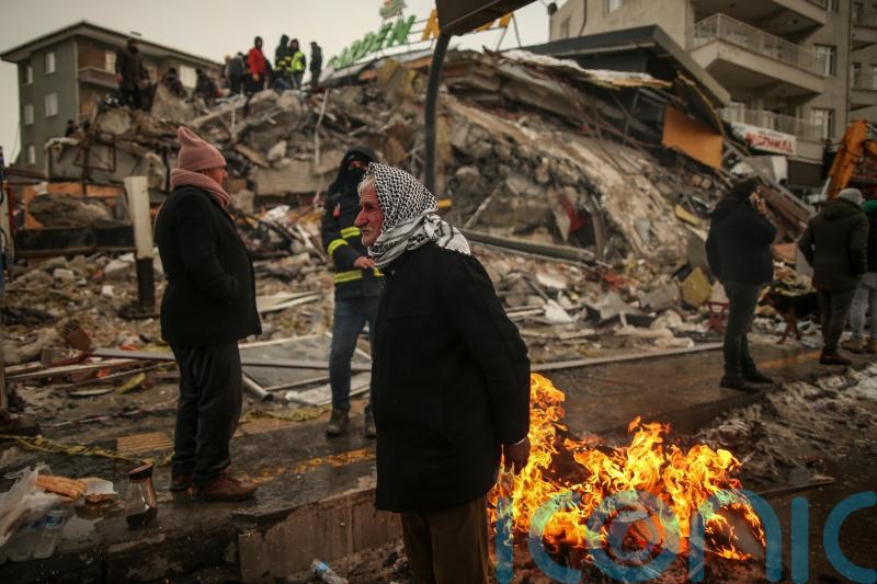 Fresh quake topples buildings in southern Turkey