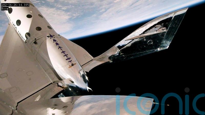 Virgin Galactic completes final test flight before taking customers into space