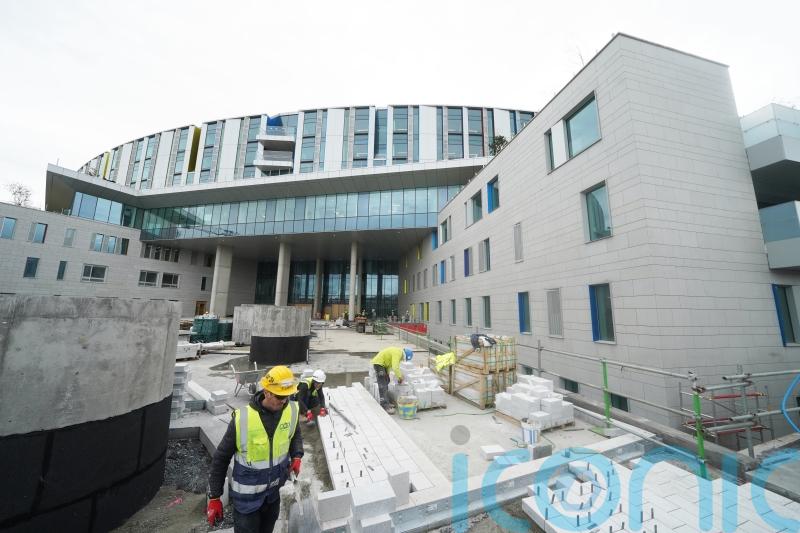 Contractor accuses children’s hospital board of ‘actively underfunding project’