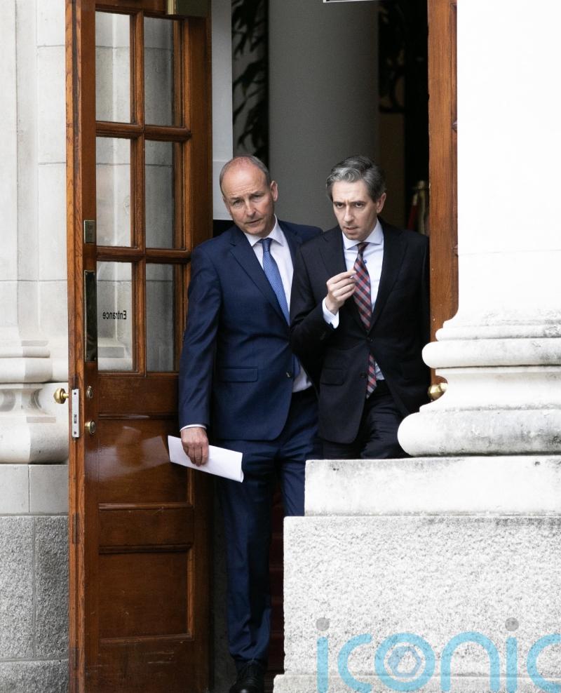 Sinn Fein accuses Fine Gael and Fianna Fail of orchestrating ‘sham row’