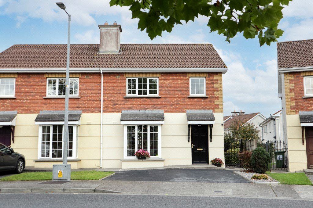 Immaculate 3bed, 3bath family home in Kilkenny city for sale click