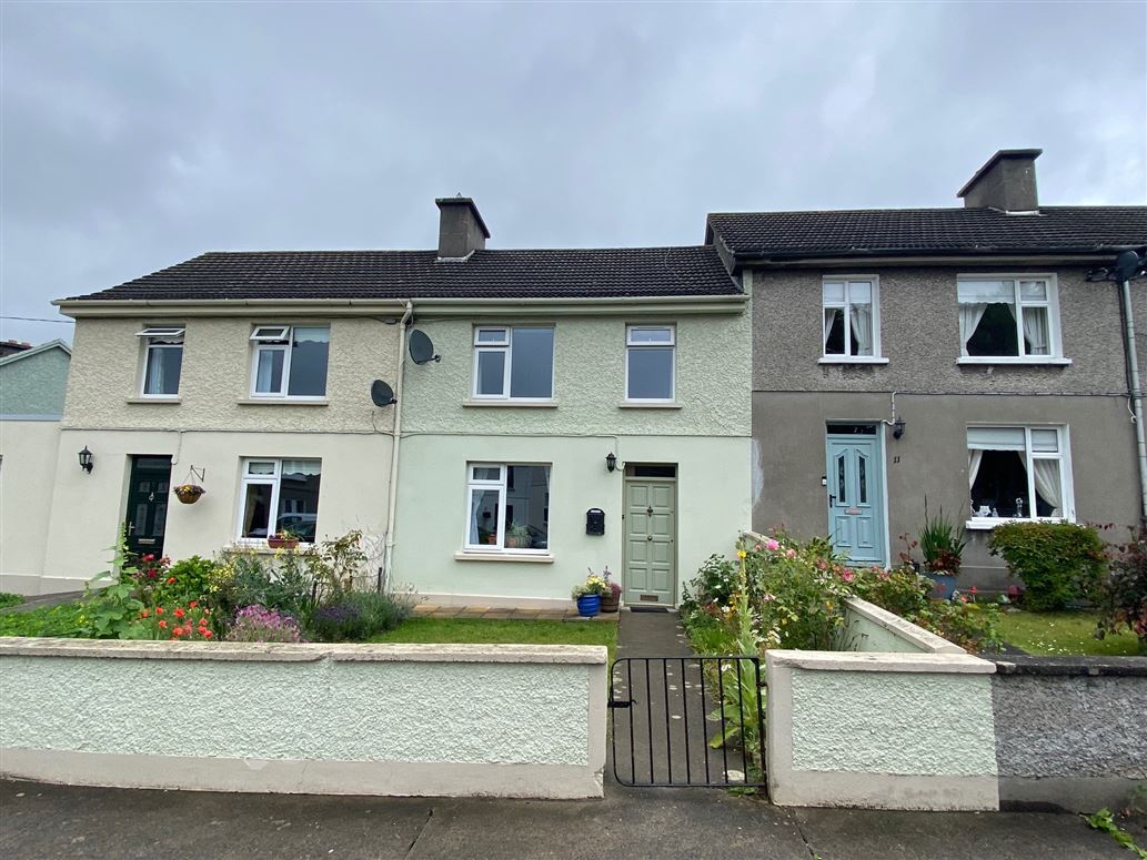 This Kilkenny property with tasteful modern interiors is in a super location see more! Page