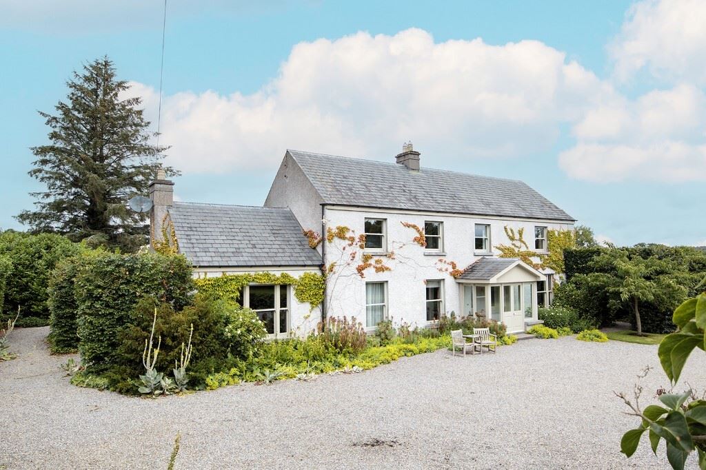 Kilkenny property for sale has stunning interior and exterior design see pics! Page 1 of 20