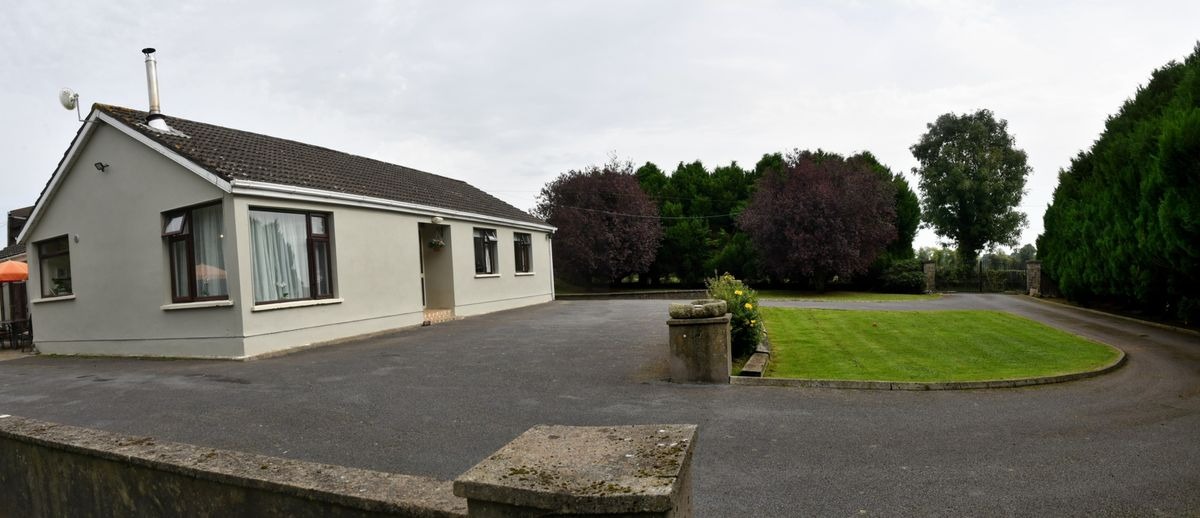Boarding kennels and two dwellings for sale just 16 miles from Kilkenny