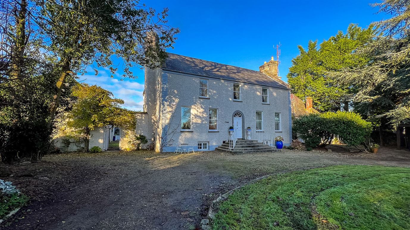 This impressive period property for sale in Kilkenny is packed with