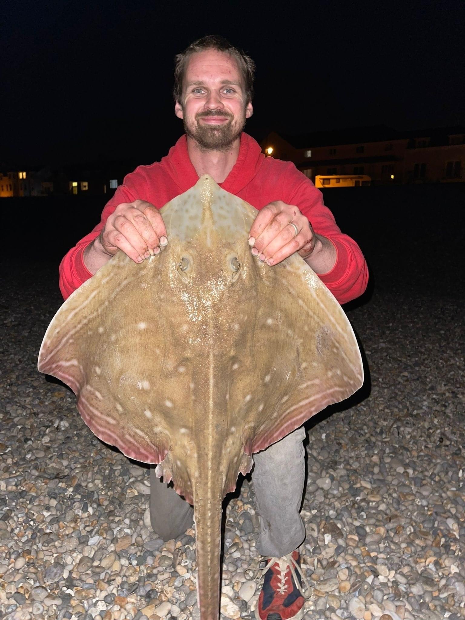 Peter Riggs with a 10lbs 4oz small-eyed ray